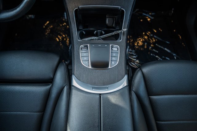 Used 2022 Mercedes-Benz GLC 300 4MATIC image 26