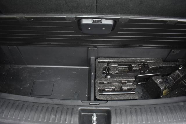 Used 2019 Kia Sorento LX image 35