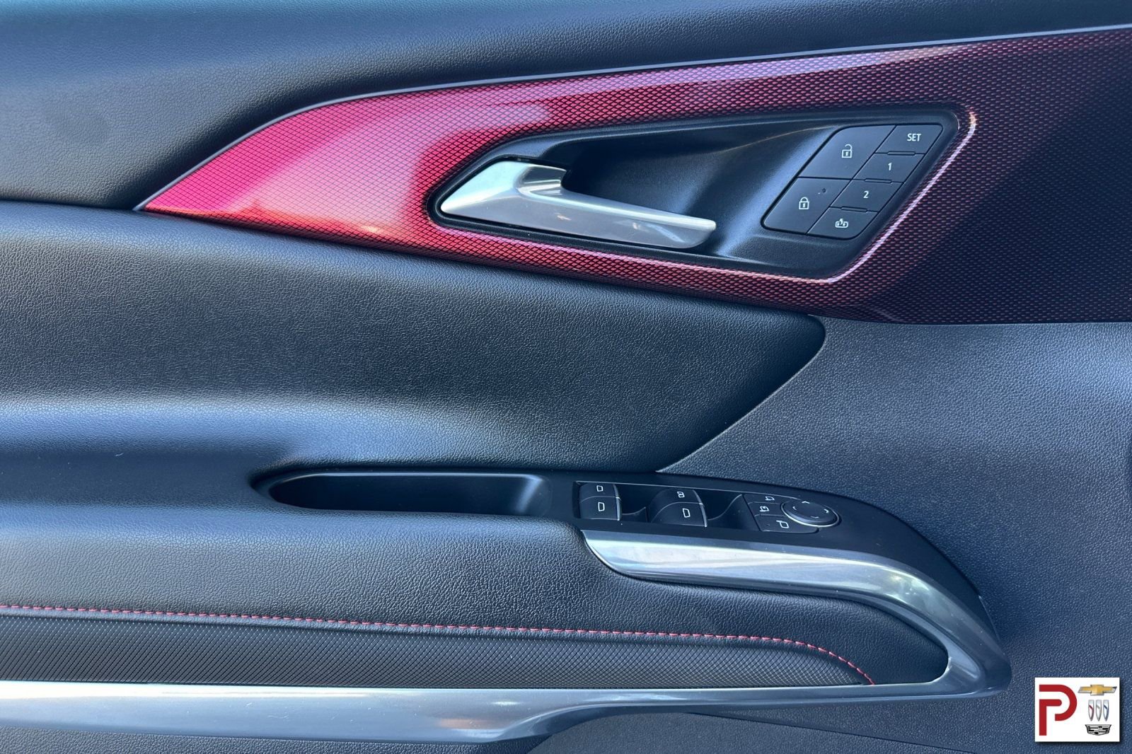 Certified 2024 Chevrolet Traverse RS image 11