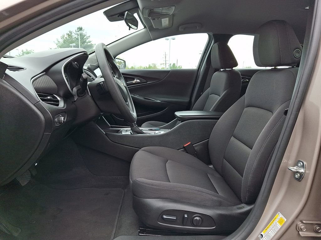 Used 2024 Chevrolet Malibu LT FWD image 16