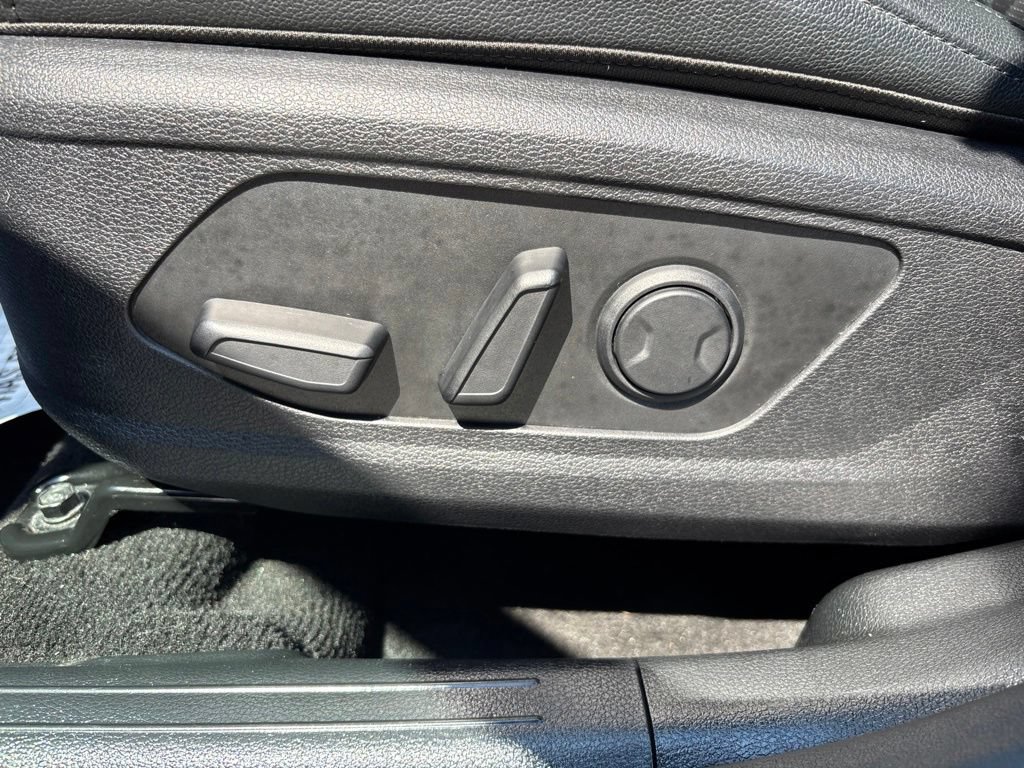 Used 2024 Kia Sportage X-Line w/ X-Line Premium Package AWD/4WD image 19