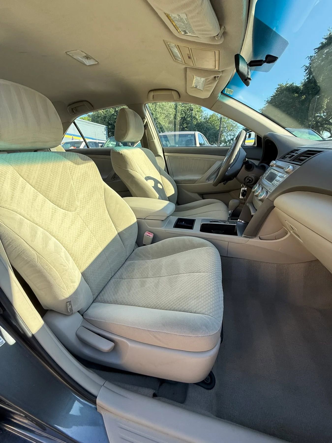 Used 2009 Toyota Camry LE FWD image 16