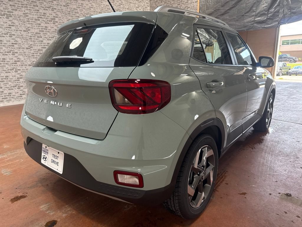 New 2026 Hyundai Venue SEL FWD image 7