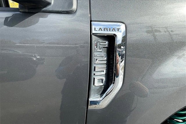 Used 2017 Ford F250 Lariat w/ Lariat Ultimate Package image 34