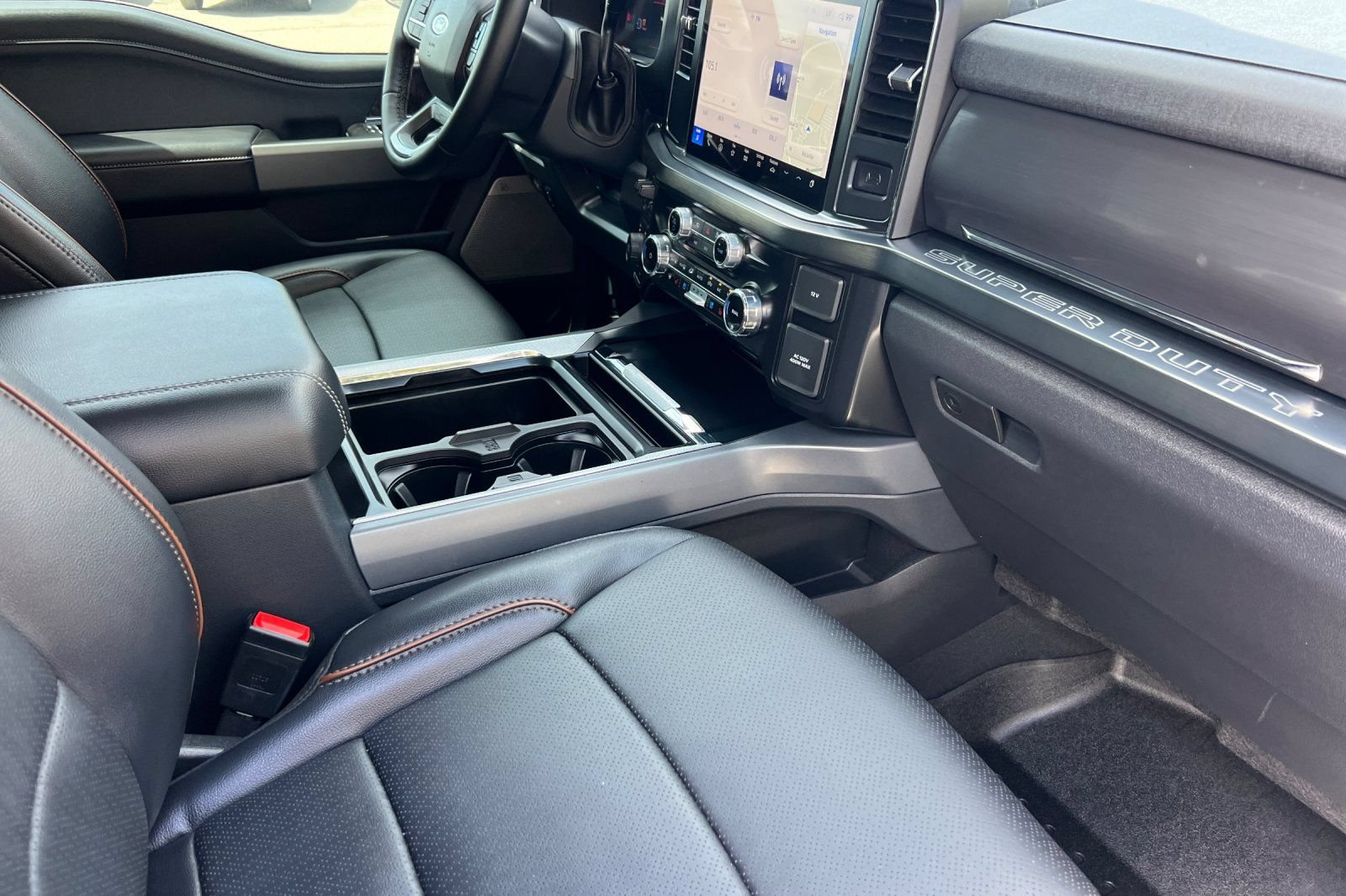 Certified 2025 Ford F250 Lariat AWD/4WD image 17