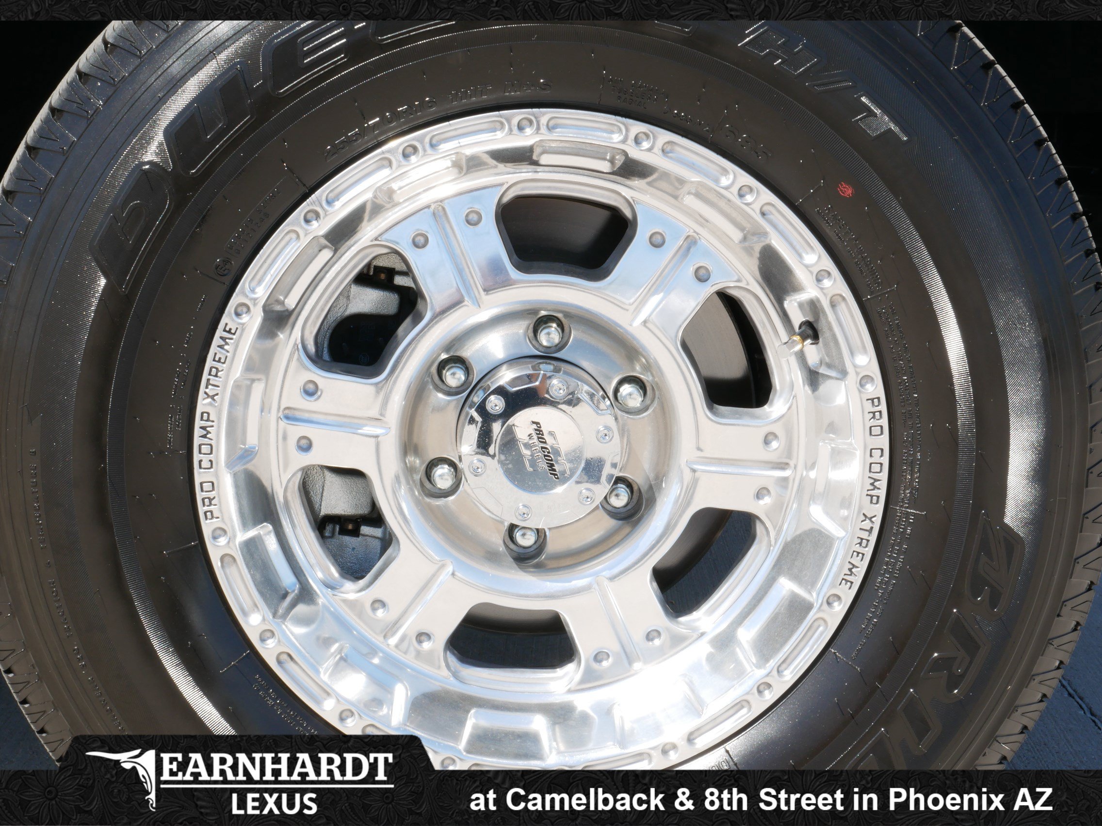 Used 2025 Ford Bronco 2-Door AWD/4WD image 21