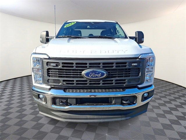Used 2023 Ford F250 XL w/ FX4 Off-Road Package image 2