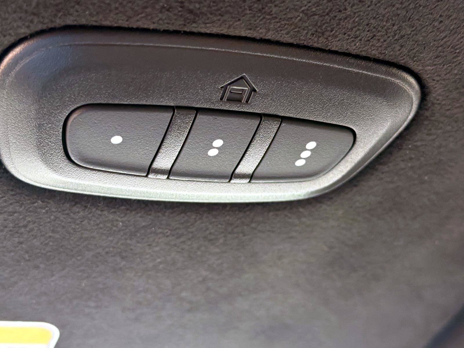 Used 2024 Jeep Grand Wagoneer Series II Obsidian w/ Quick Order Packagew 28T AWD/4WD image 21