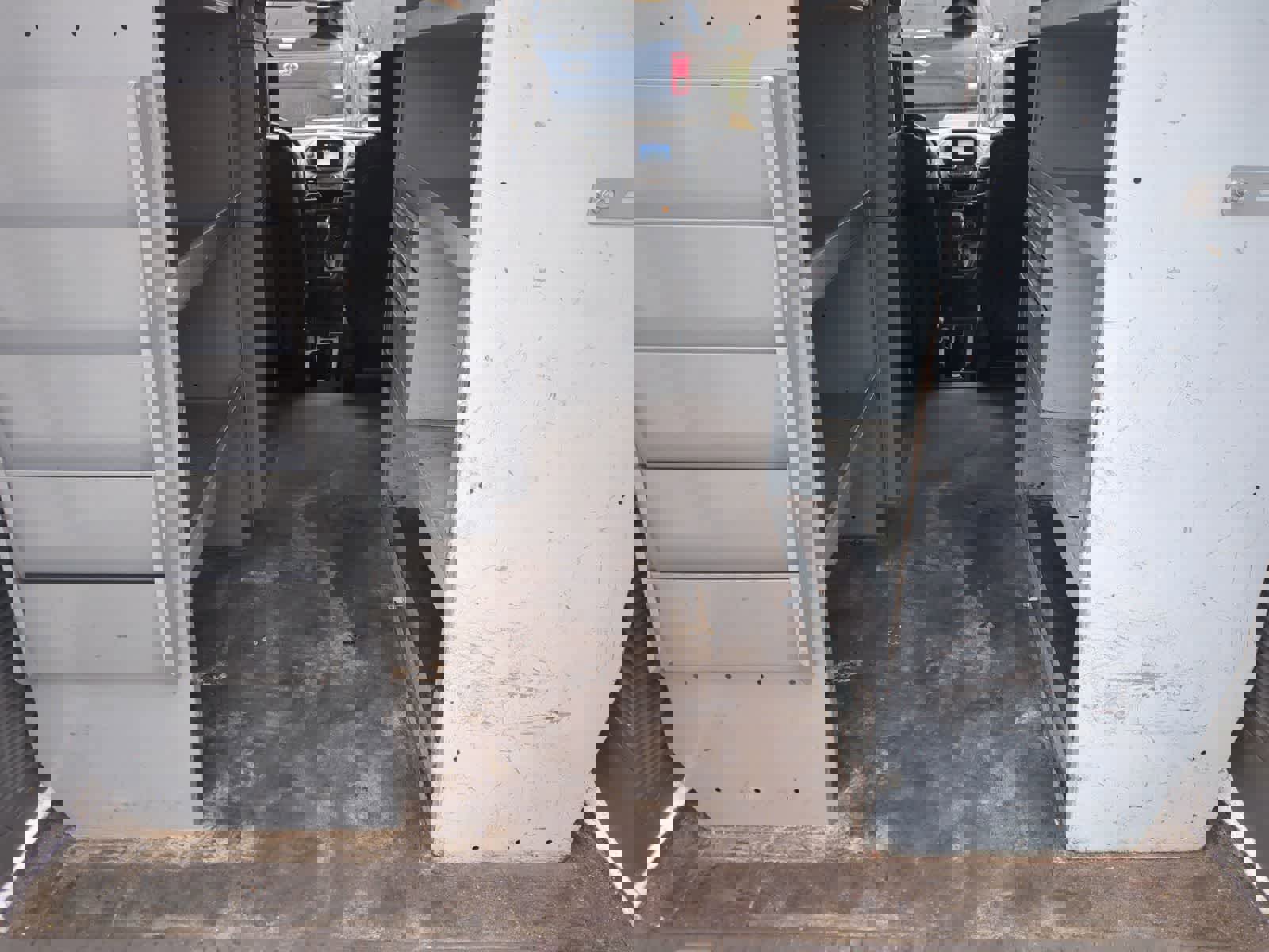 Used 2020 Ford Transit Connect XL image 31