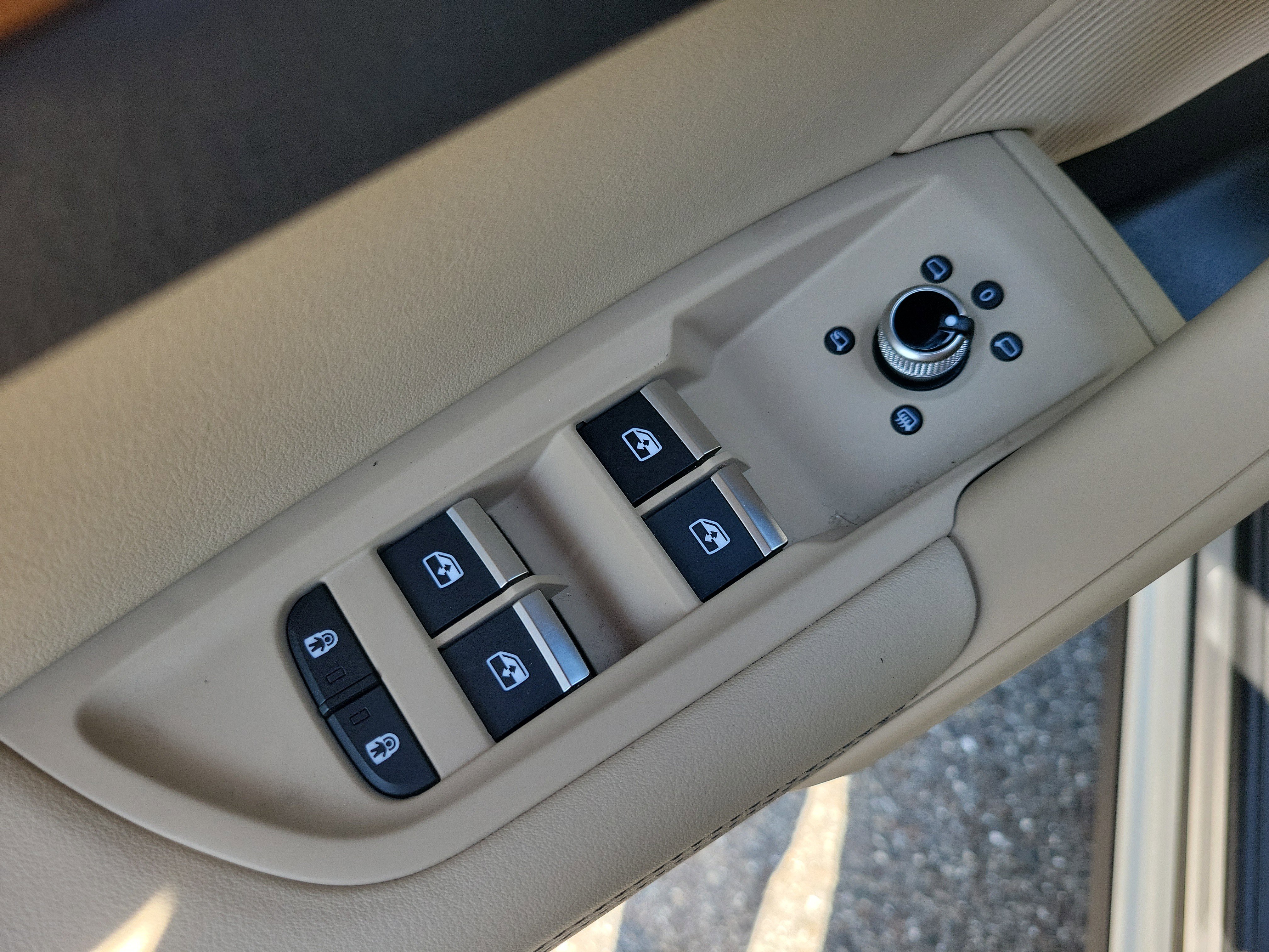 Used 2022 Audi Q5 2.0T Premium Plus image 17