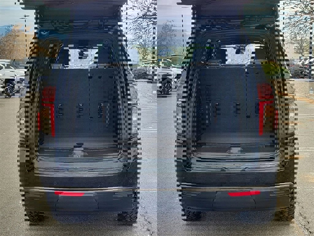 Used 2021 Chevrolet Tahoe Z71 image 12