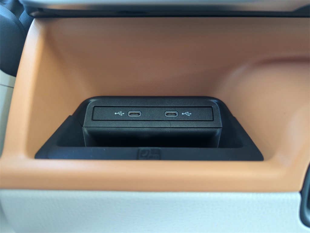 New 2025 Volkswagen ID. Buzz 1st Edition image 33