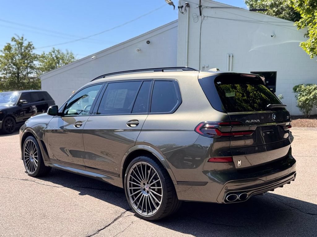Used 2024 BMW ALPINA XB7 AWD/4WD image 4