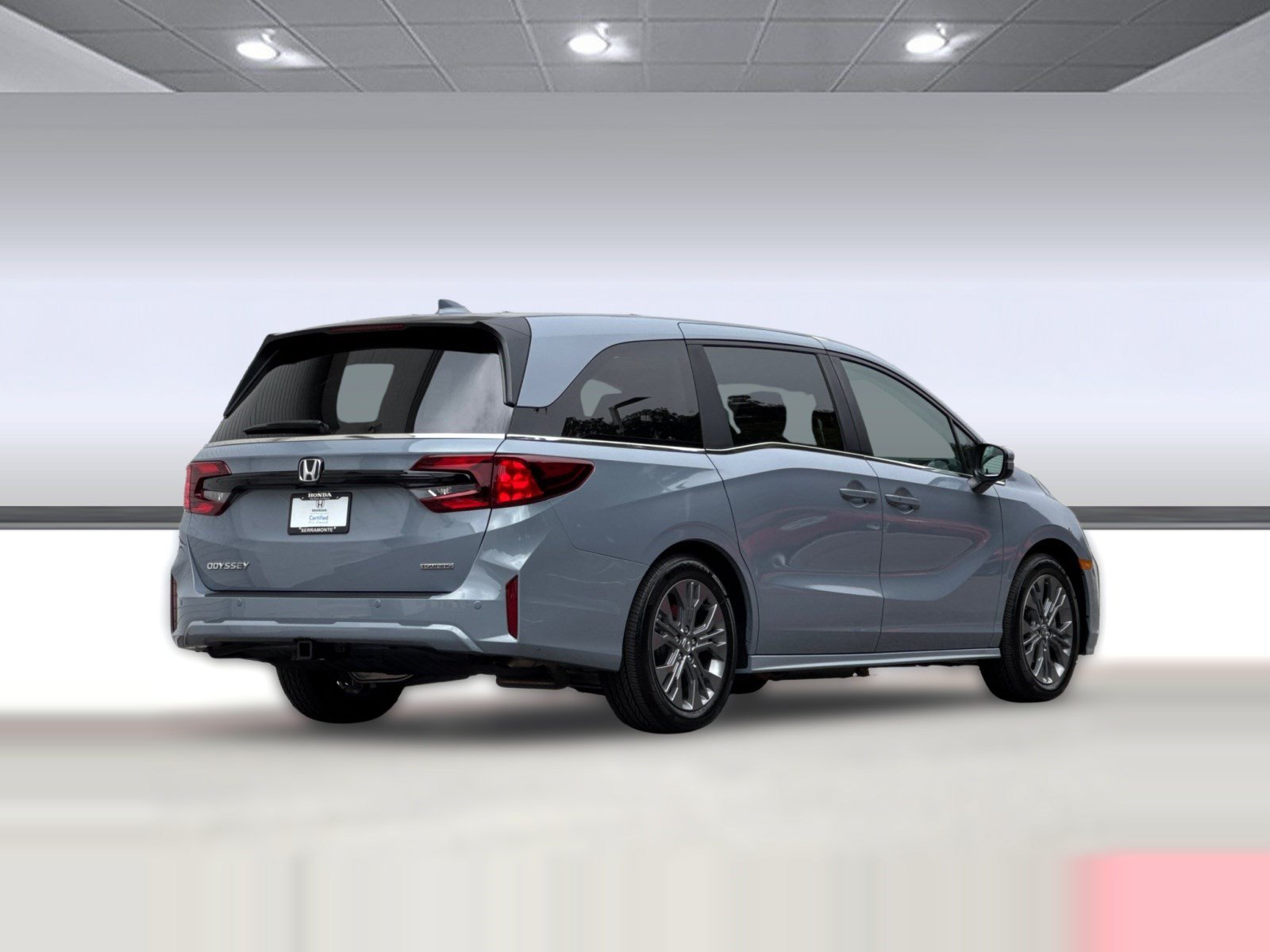 Certified 2026 Honda Odyssey Touring image 8