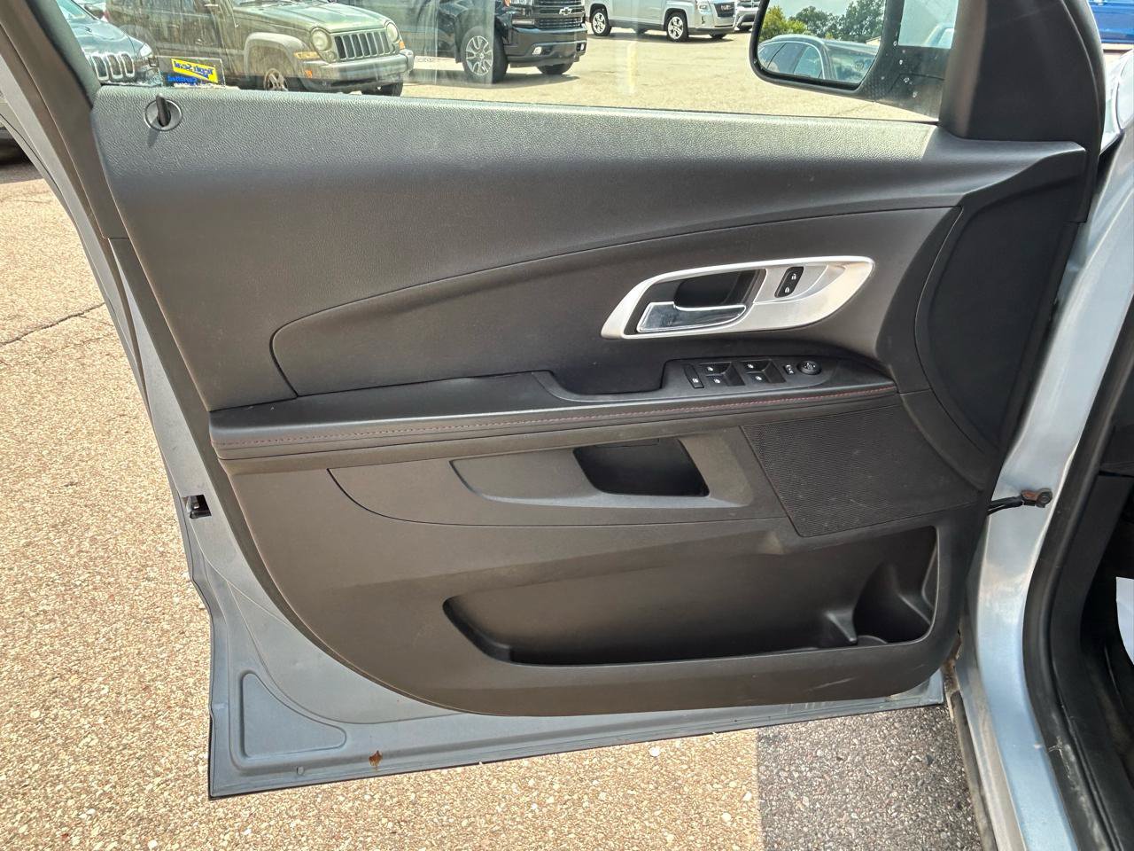 Used 2015 Chevrolet Equinox LT w/ Driver Convenience Package FWD image 14