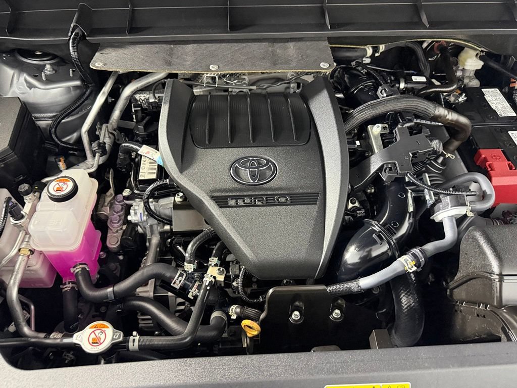 Used 2026 Toyota Highlander XLE AWD/4WD image 32