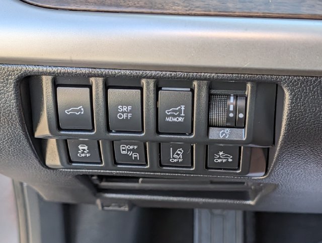 Used 2017 Subaru Outback 2.5i Limited AWD/4WD image 23