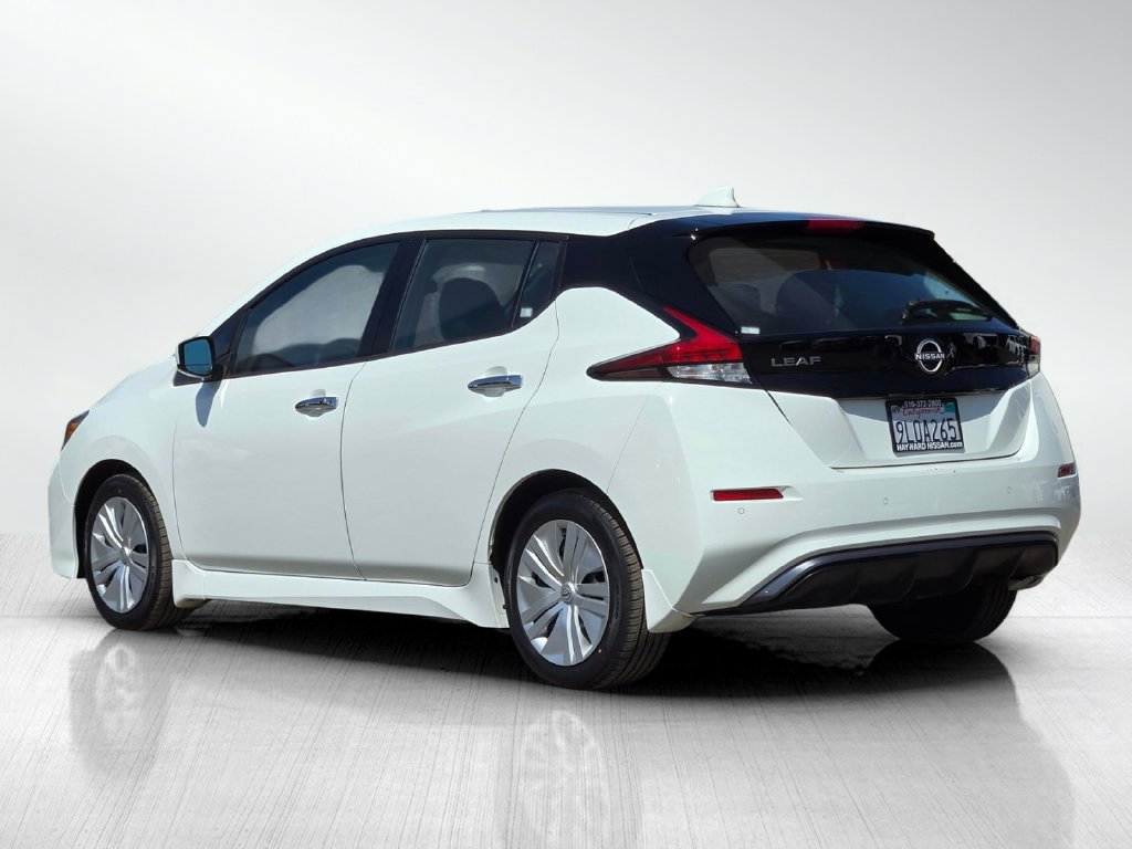 Used 2024 Nissan Leaf S FWD image 7