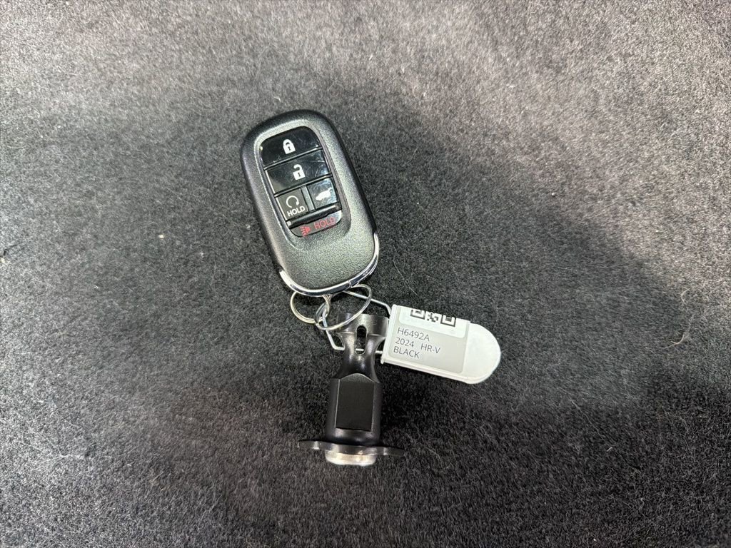 Used 2024 Honda HR-V Sport image 32