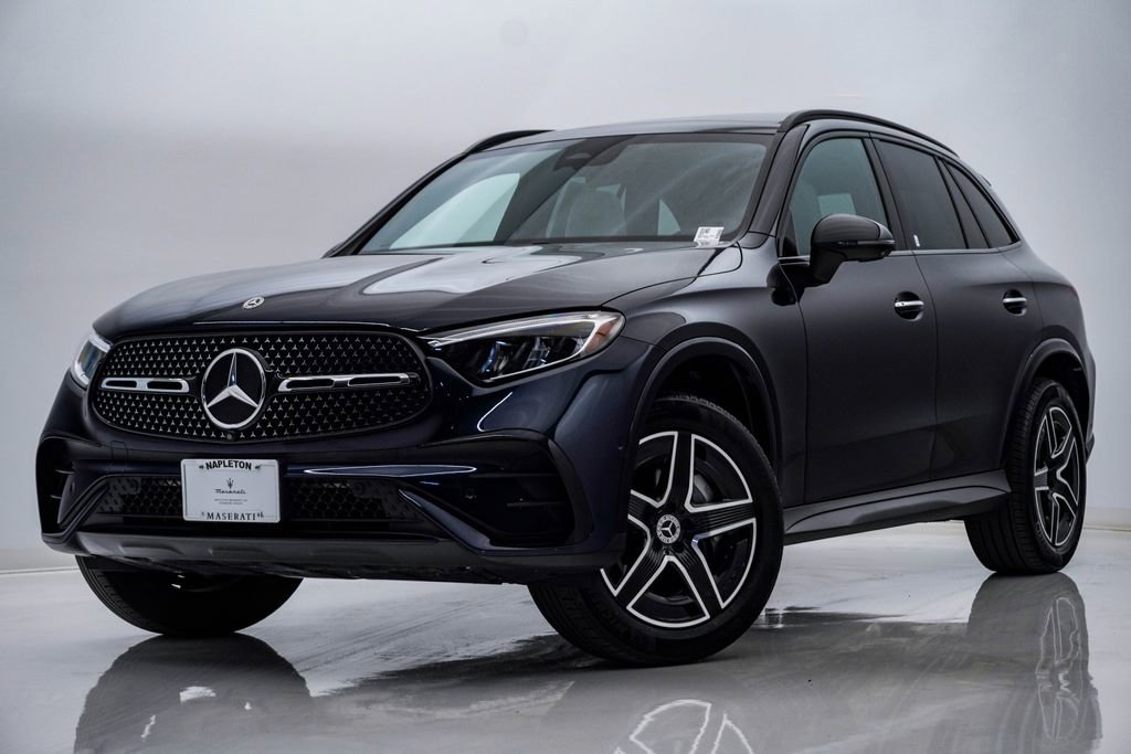 Used 2023 Mercedes-Benz GLC 300 4MATIC image 1