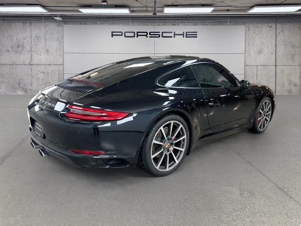 Certified 2017 Porsche 911 Carrera S RWD image 9