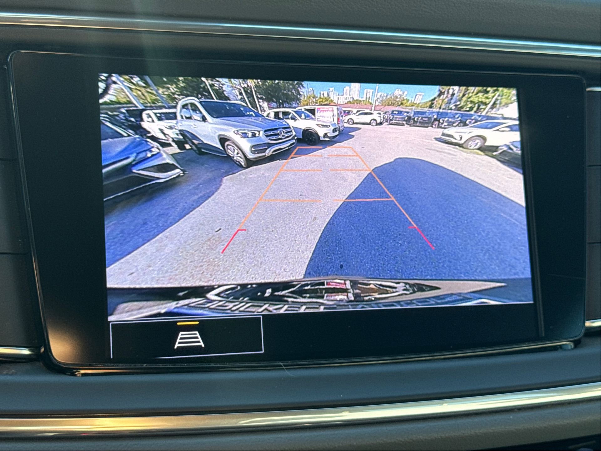 Certified 2024 Buick Enclave Essence image 30