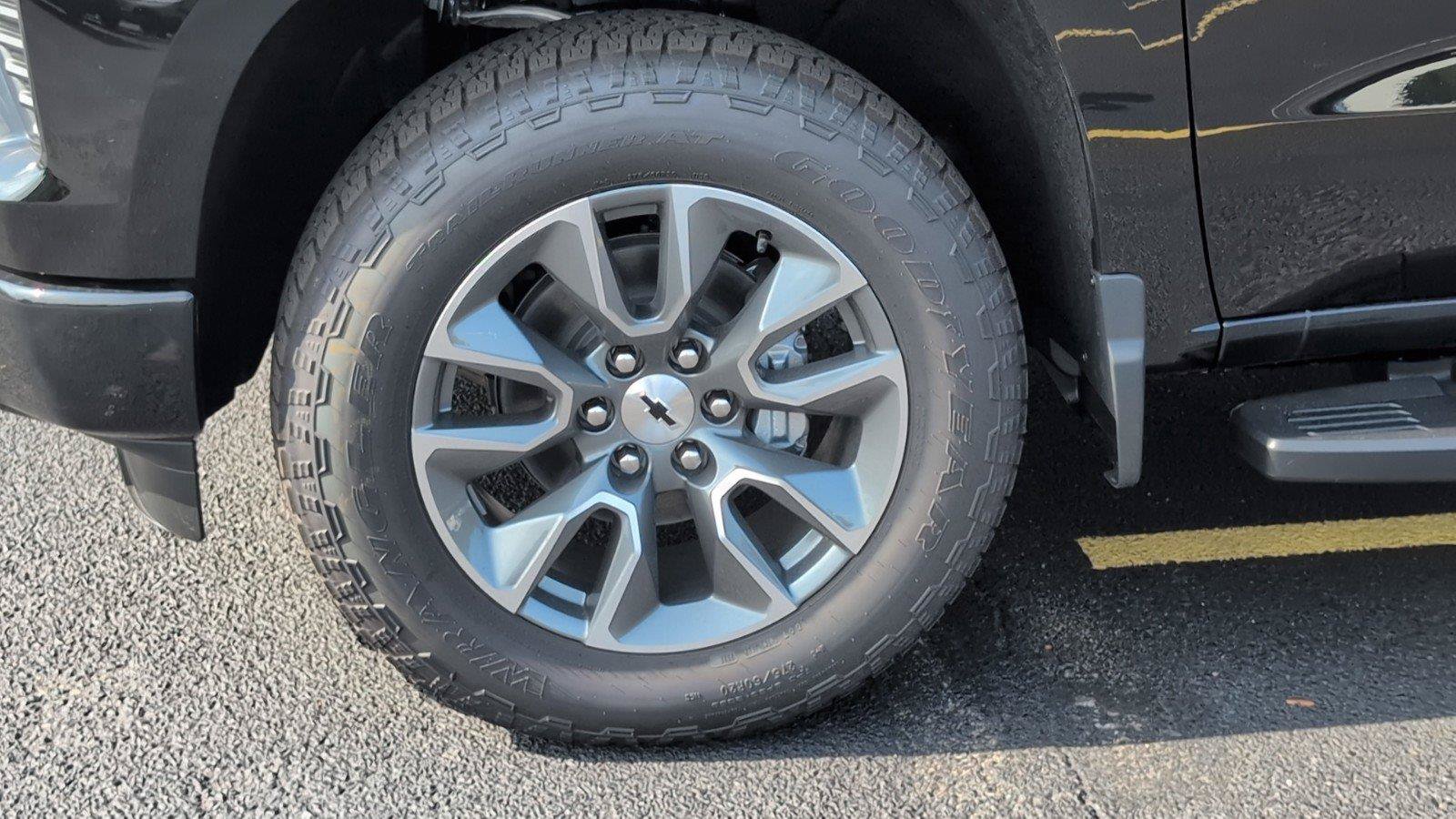 New 2026 Chevrolet Silverado 1500 RST AWD/4WD image 10