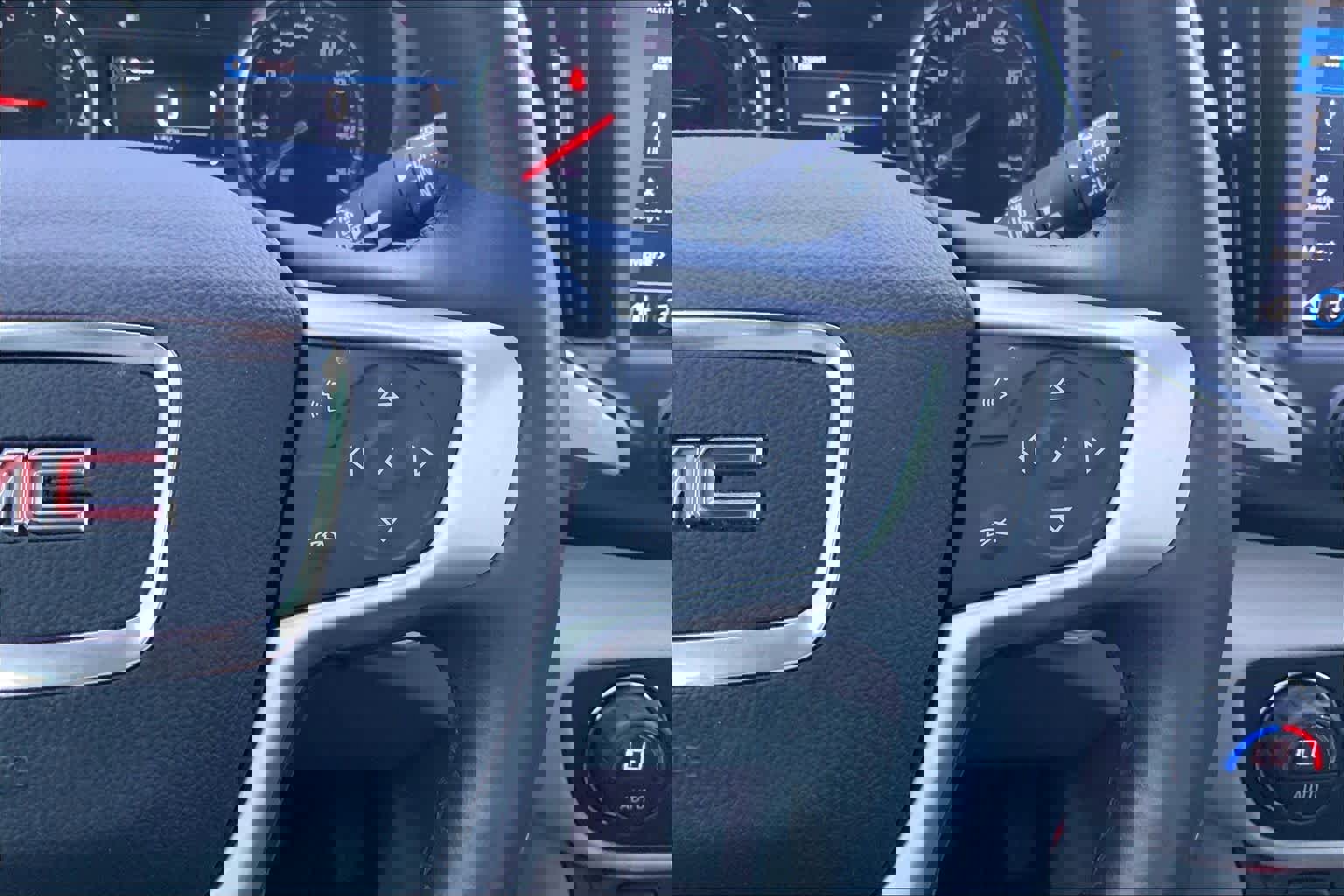 Used 2018 GMC Terrain SLT w/ Preferred Package image 25