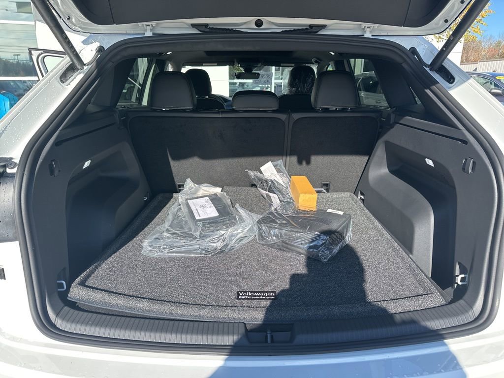 New 2026 Volkswagen Atlas Cross Sport SE image 22