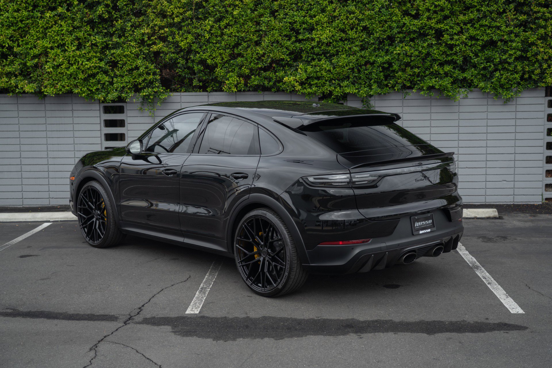Used 2023 Porsche Cayenne Turbo GT image 4