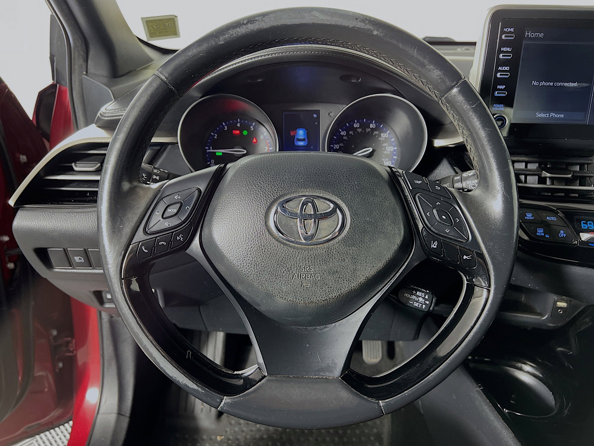 Used 2019 Toyota C-HR XLE FWD image 12