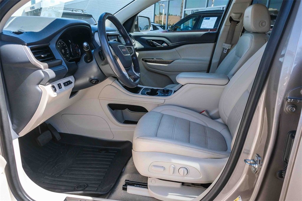 Used 2022 GMC Acadia Denali w/ Denali Ultimate Package image 21