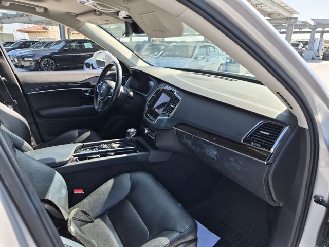 Used 2017 Volvo XC90 T6 Momentum w/ Vision Package AWD/4WD image 13