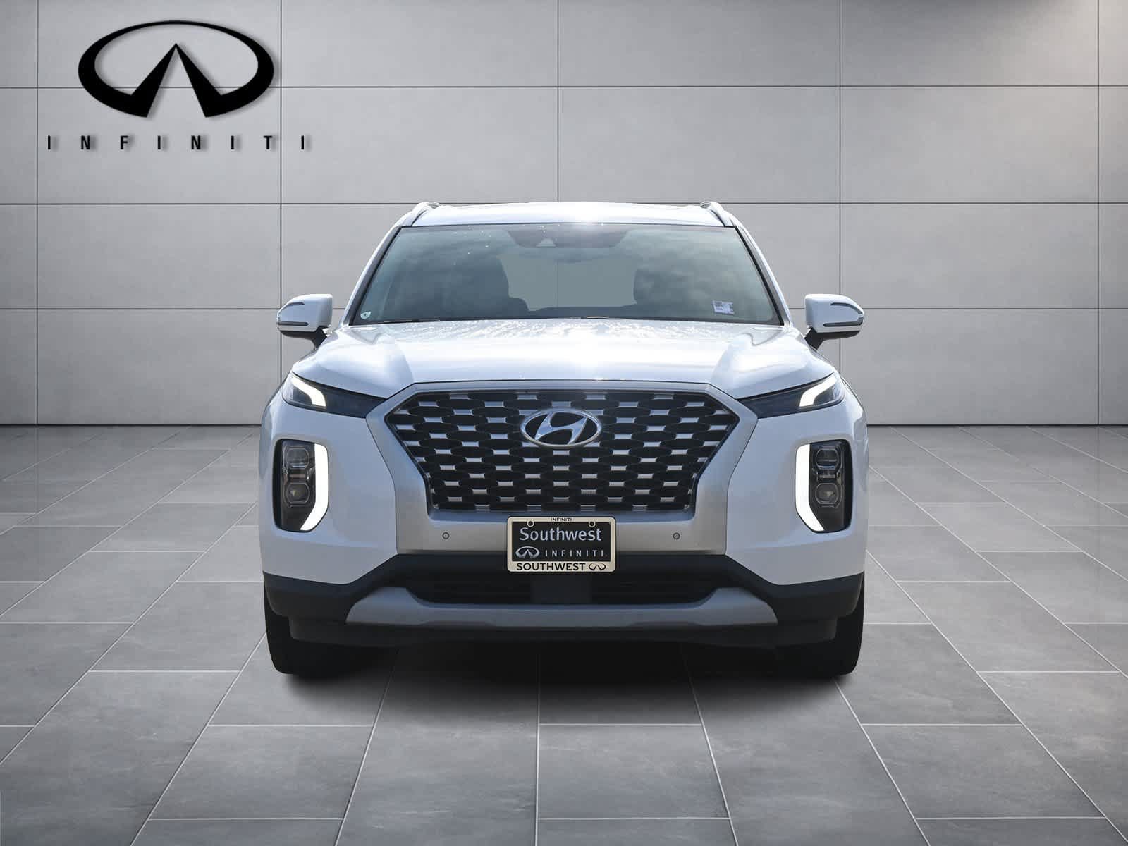 Used 2022 Hyundai Palisade SEL w/ Convenience Package FWD image 2