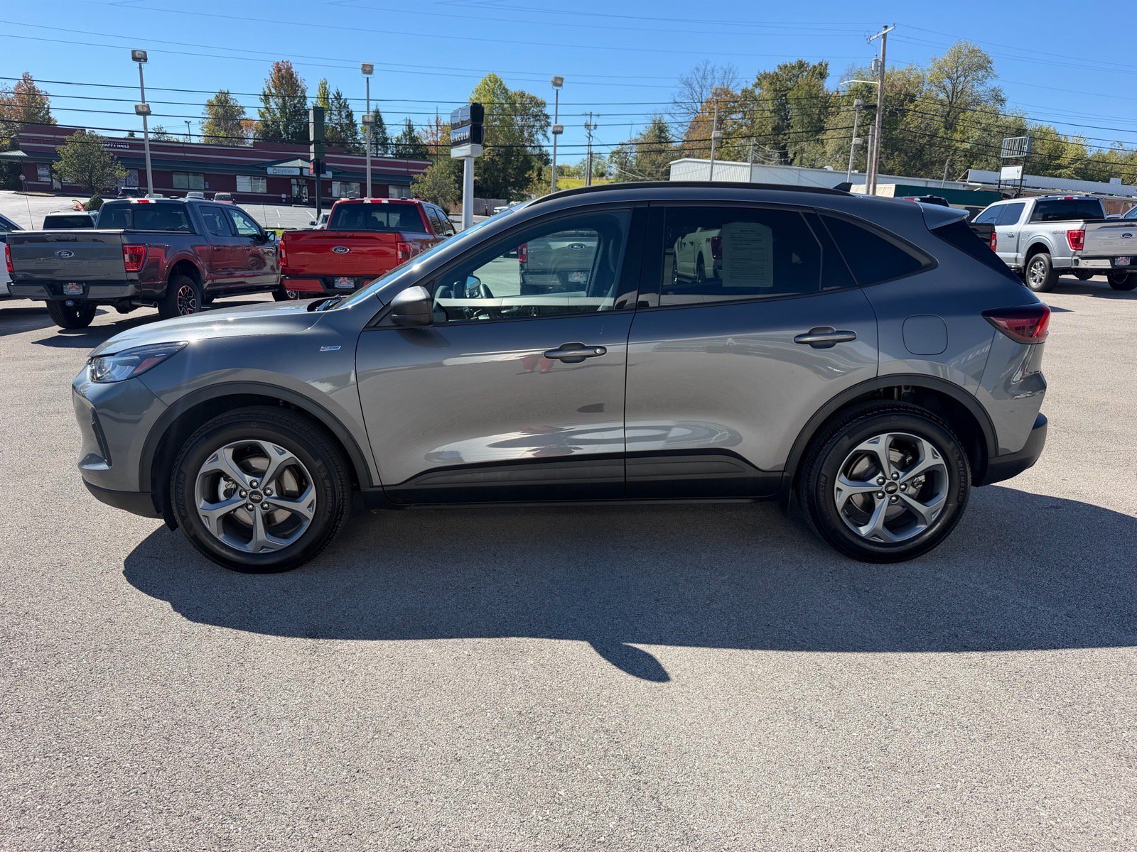 Used 2025 Ford Escape ST-Line AWD/4WD image 8