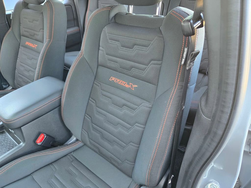 Used 2024 Nissan Frontier Pro-X w/ Pro Convenience Package image 15