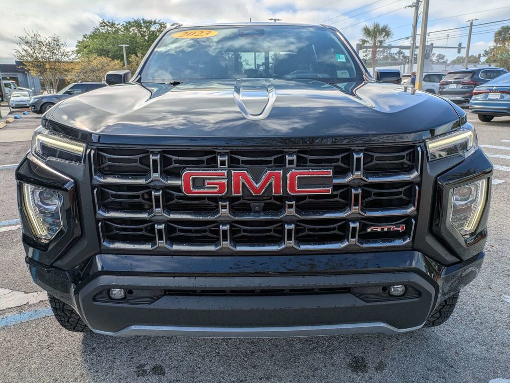 Used 2023 GMC Canyon AT4 w/ AT4 Premium Package image 9