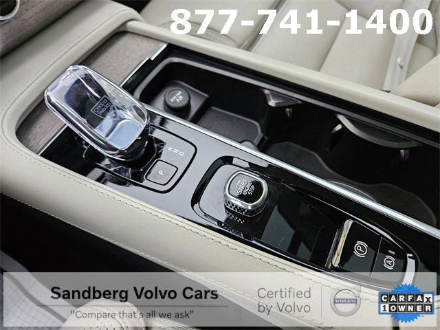 Certified 2024 Volvo XC90 B6 Ultimate w/ Protection Package Premier image 25