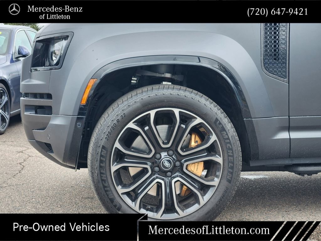 Used 2025 Land Rover Defender 110 AWD/4WD image 9