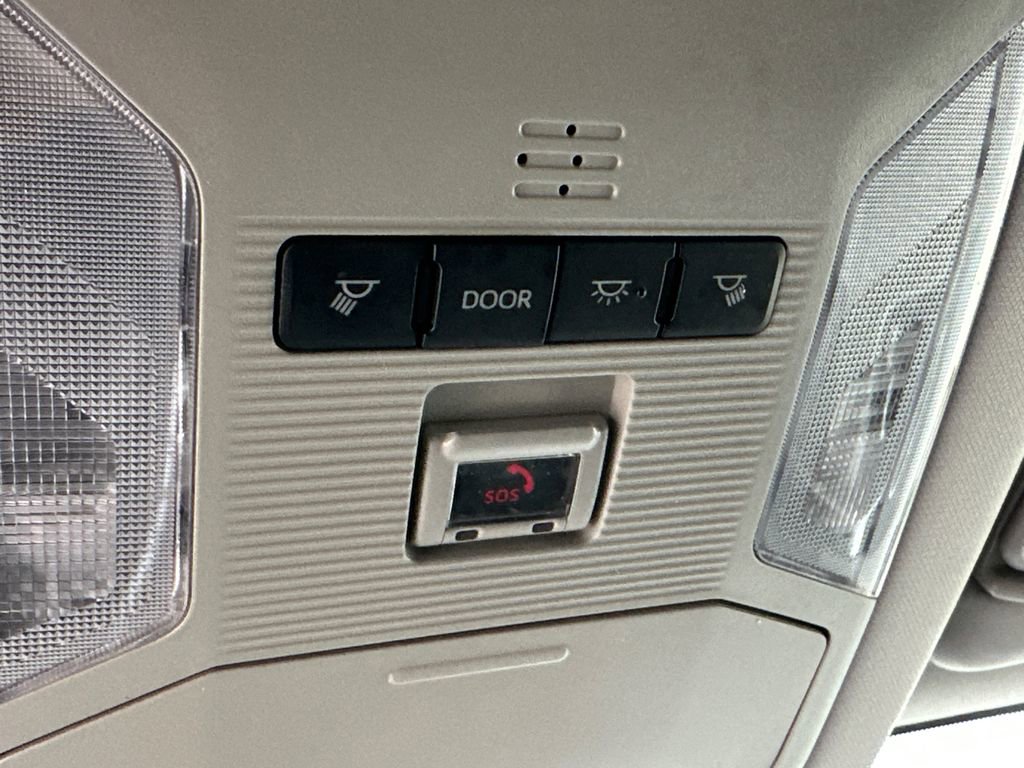 Used 2024 Toyota RAV4 XLE image 27