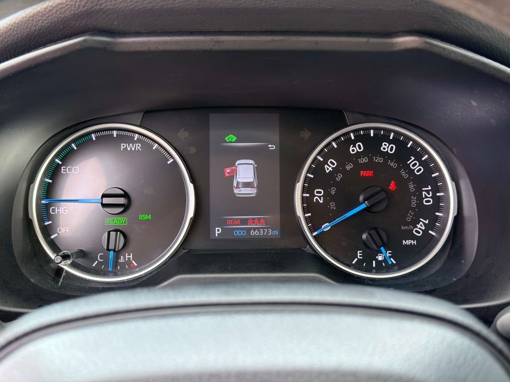Used 2022 Toyota RAV4 LE AWD/4WD image 29