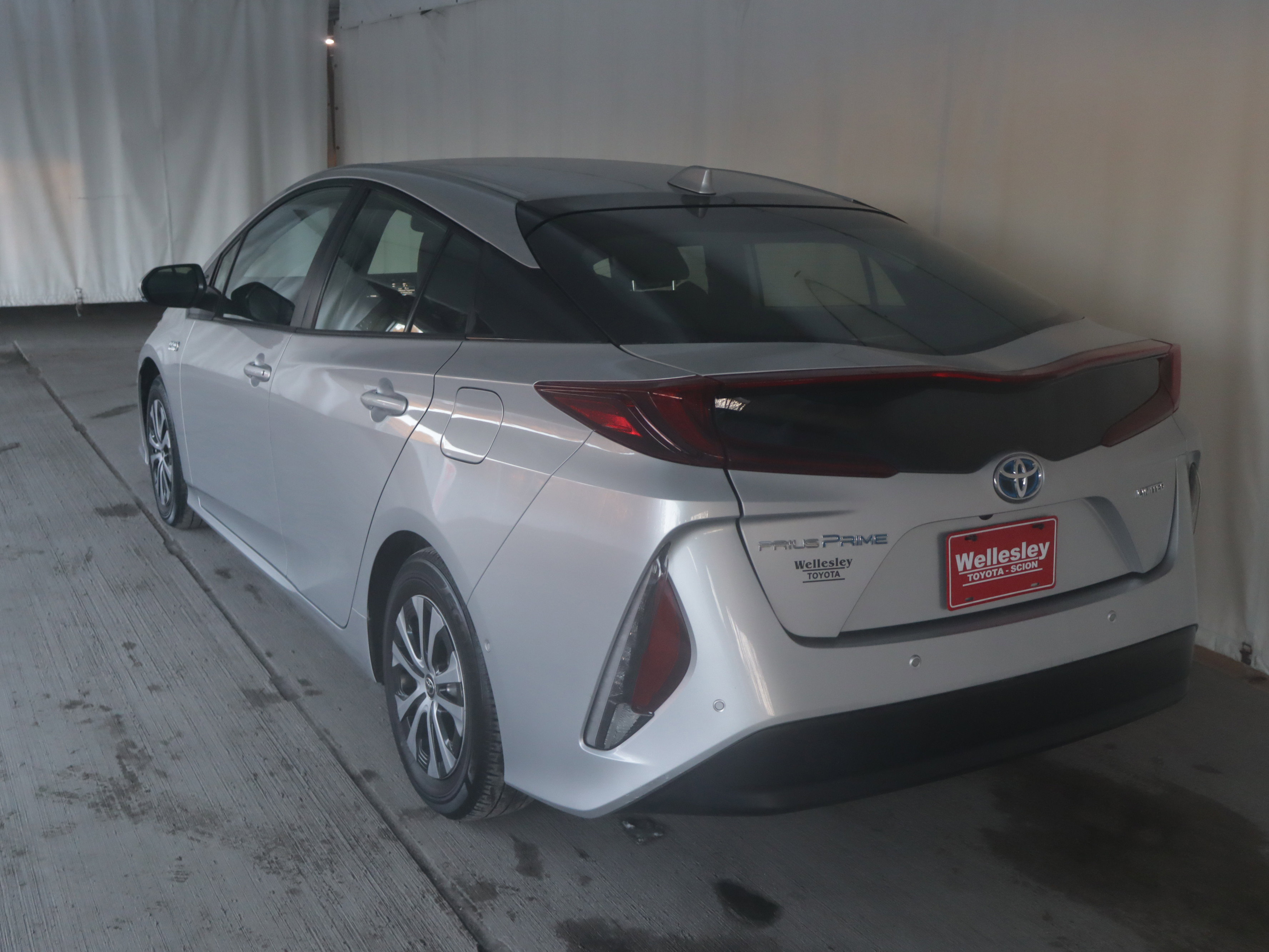 Used 2021 Toyota Prius Prime Limited image 23
