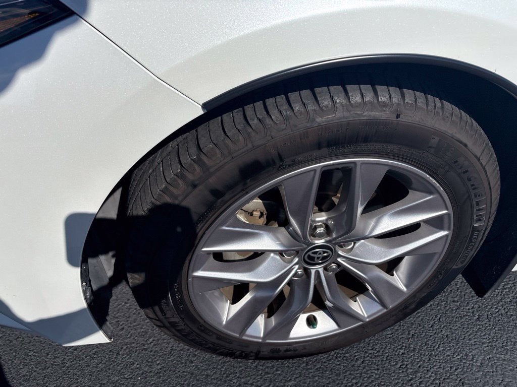 Used 2020 Toyota Avalon XLE FWD image 9