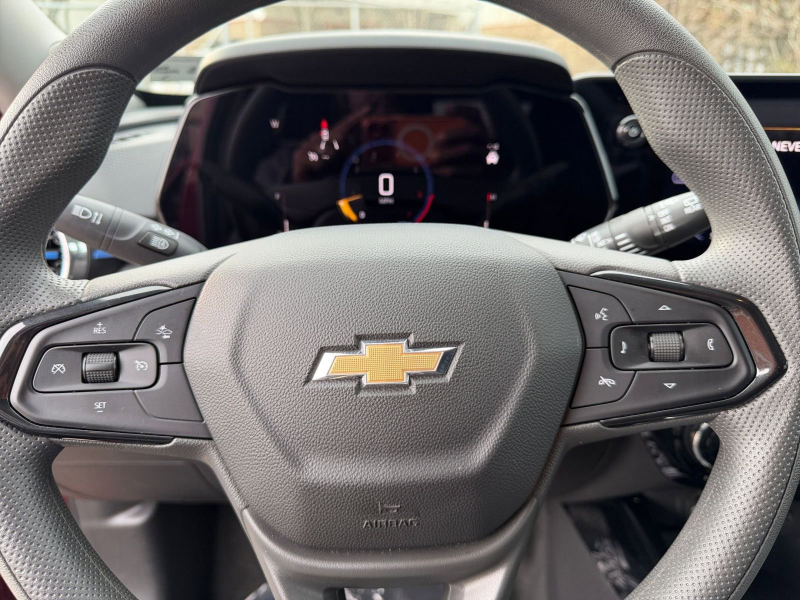 Used 2025 Chevrolet Trax LT image 25