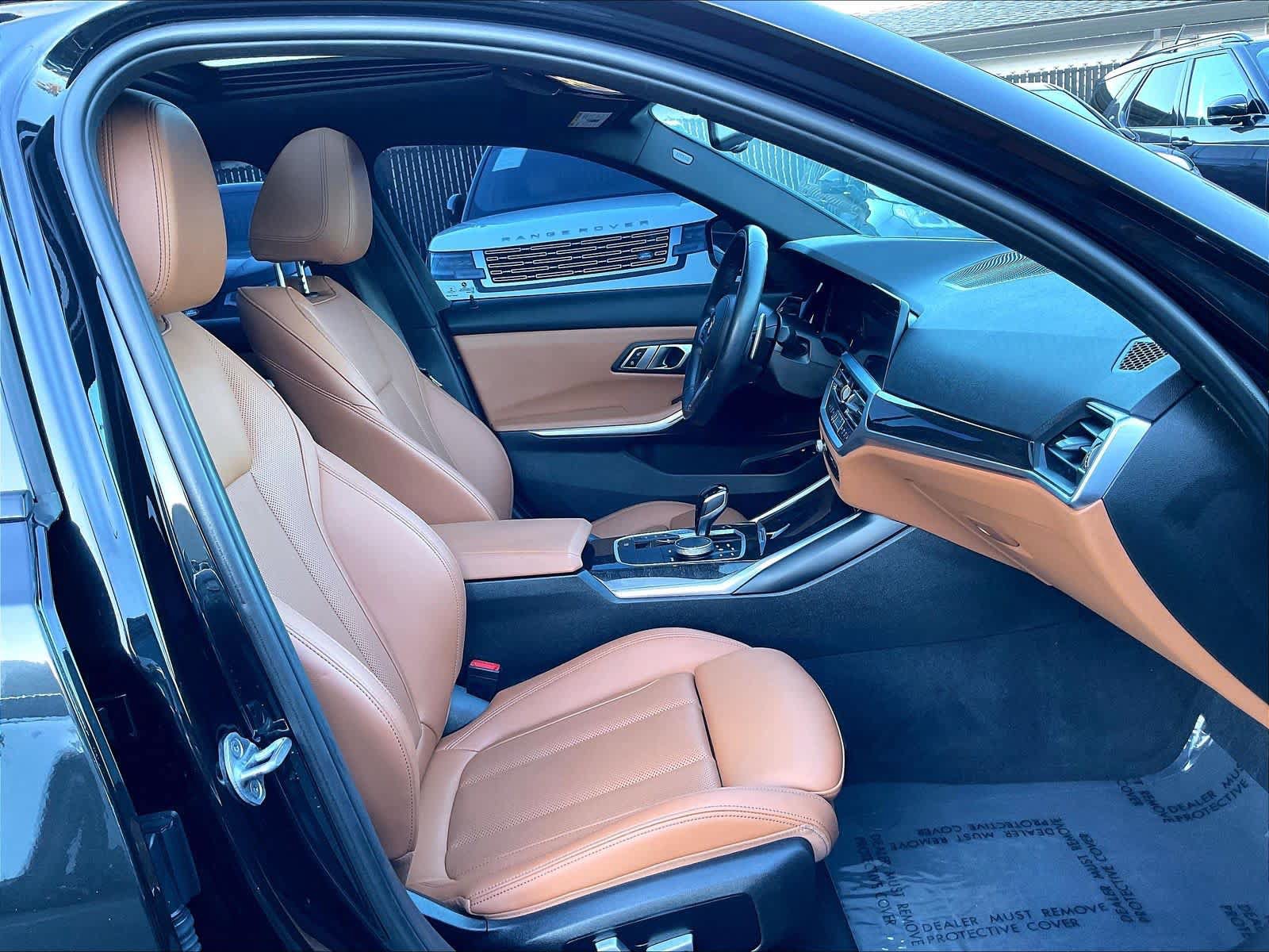 Used 2022 BMW 330e w/ M Sport Package RWD image 10