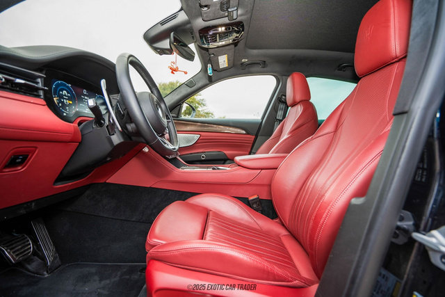 Used 2023 Maserati Grecale Modena image 35