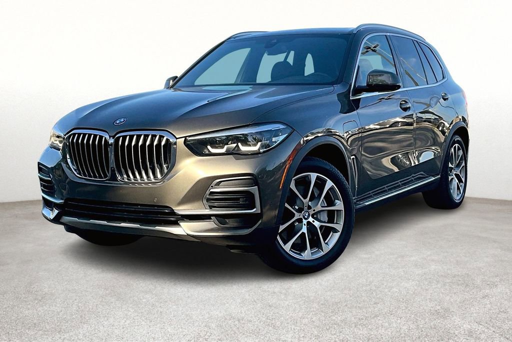 Used 2023 BMW X5 xDrive45e image 16