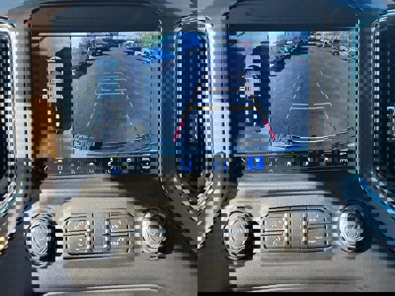 Used 2023 Chevrolet Silverado 3500 High Country image 21