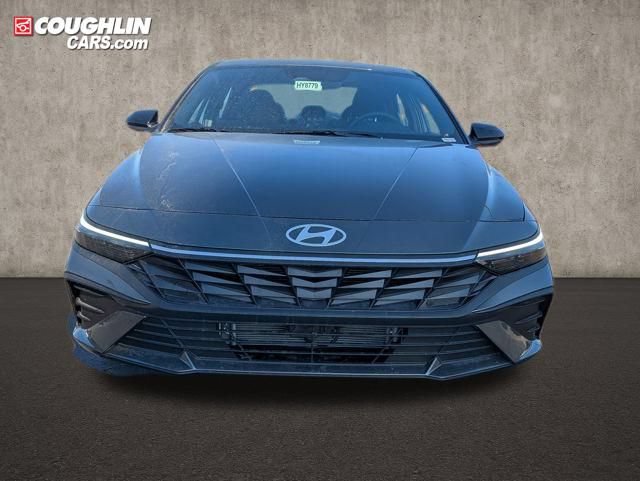 New 2026 Hyundai Elantra SEL FWD image 2
