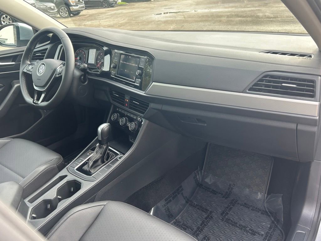 Used 2021 Volkswagen Jetta SE image 24